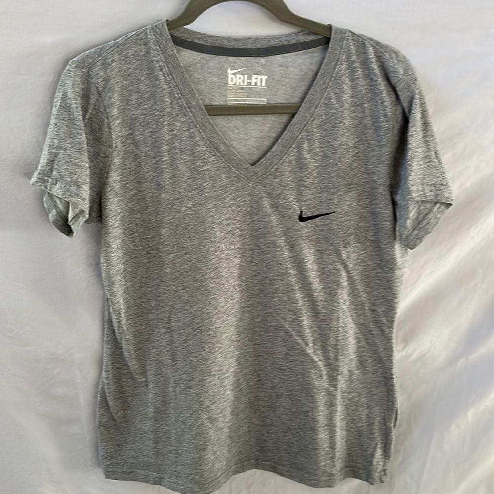 Nike dri-fit slim v neck tshirt